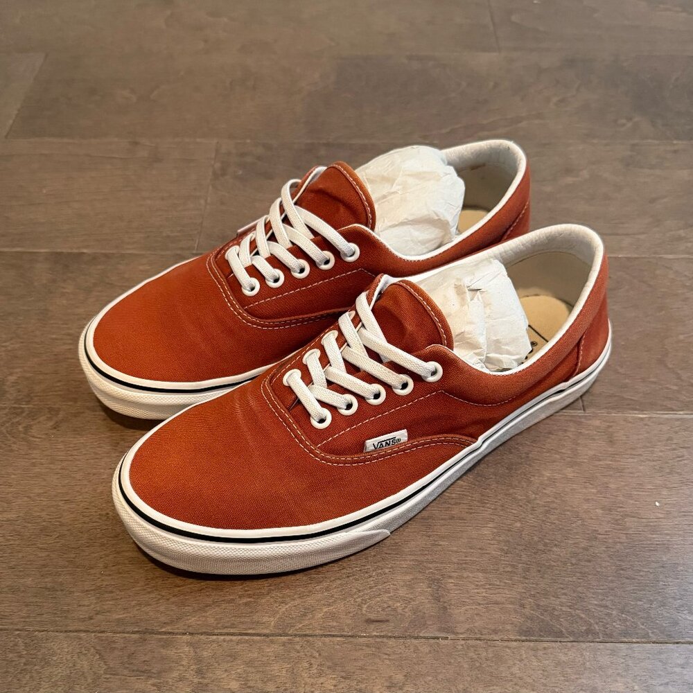 Vans Authentic Skate Era Shoe (Rust Red), Sz. 9 M / 10.5 W